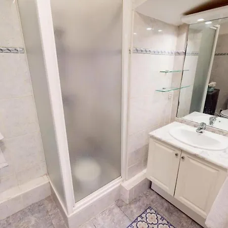 Le Jardin Des Muses - Giotto - Agreable 2p Calme Et Climatise Avec Grande Terrasse Plein Centre Proche Mer Mae-1331 Apartament